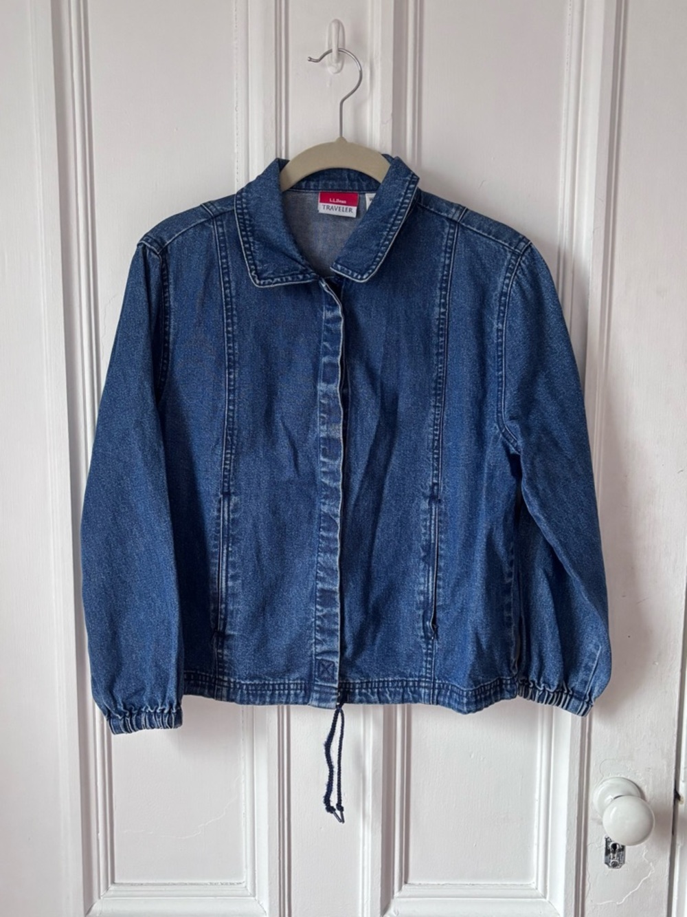 Women’s LLBEAN Traveller Denim Jacket Pockets/Velcro Front Closure 4 Petite